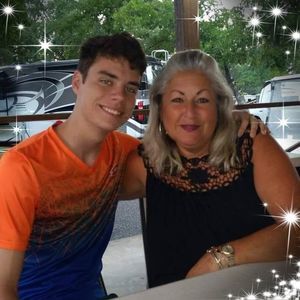 Meet your Posher, Suzanne